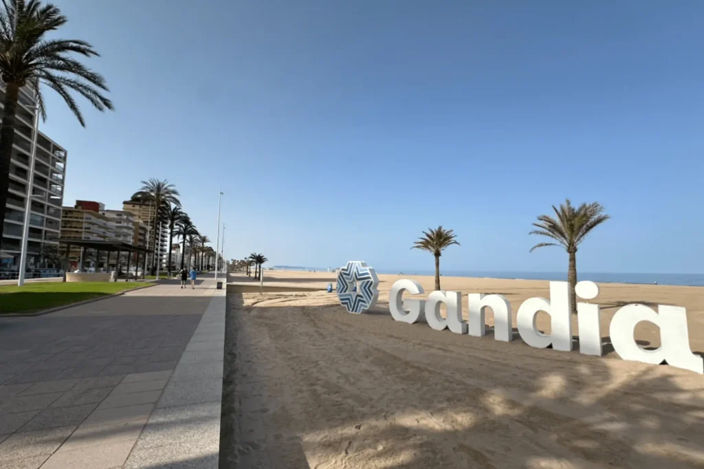 Gandia-playa-min.webp